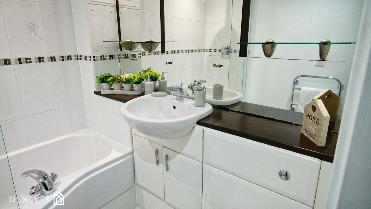 Onyx Bullring Stunning Large Spacious City Centre Apartment Birmingham Bagian luar foto